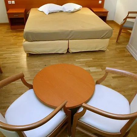 Hotel Les Jardins D'anglise Six-Fours-les-Plages