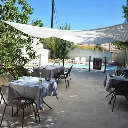 호텔 Les Jardins D'anglise 3*